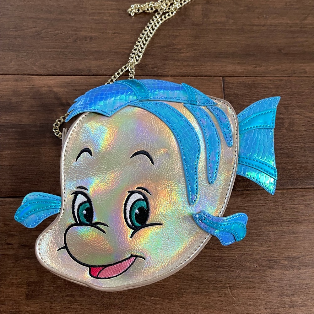 Danielle Nicole Flounder crossbody